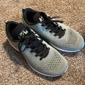 APL running shoes